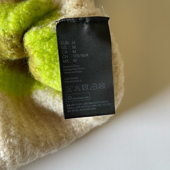 Kangol x H&M striped logo over sized sweater size Medium - Picture 4 of 13